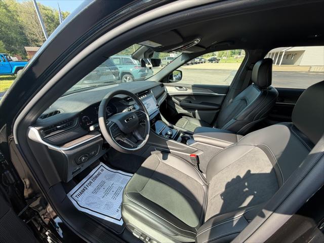 2026 Jeep Grand Cherokee L Altitude 4x4