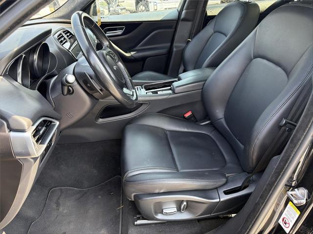 2019 Jaguar F-PACE 25t Premium