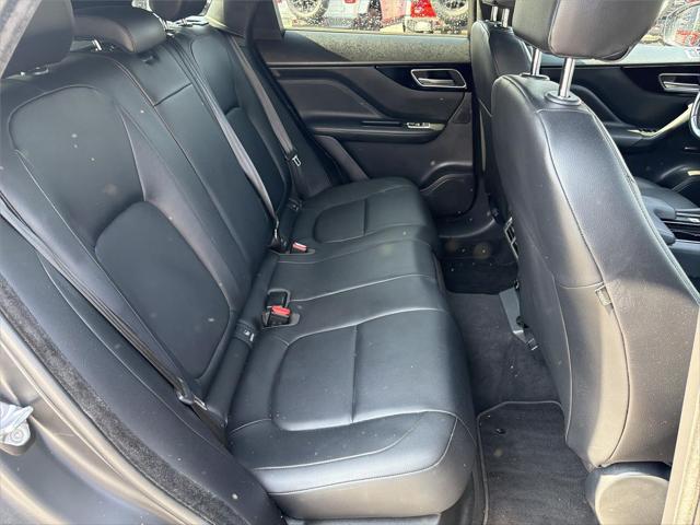 2019 Jaguar F-PACE 25t Premium