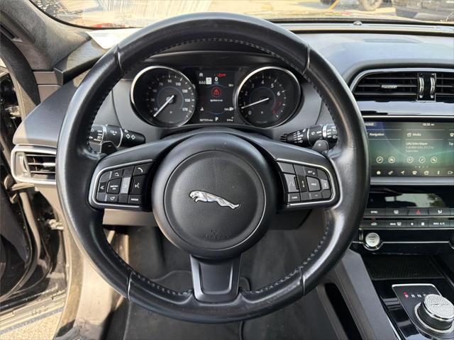 2019 Jaguar F-PACE 25t Premium
