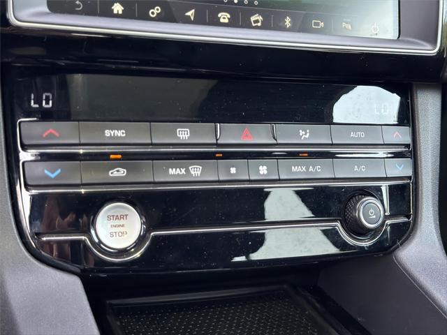 2019 Jaguar F-PACE 25t Premium