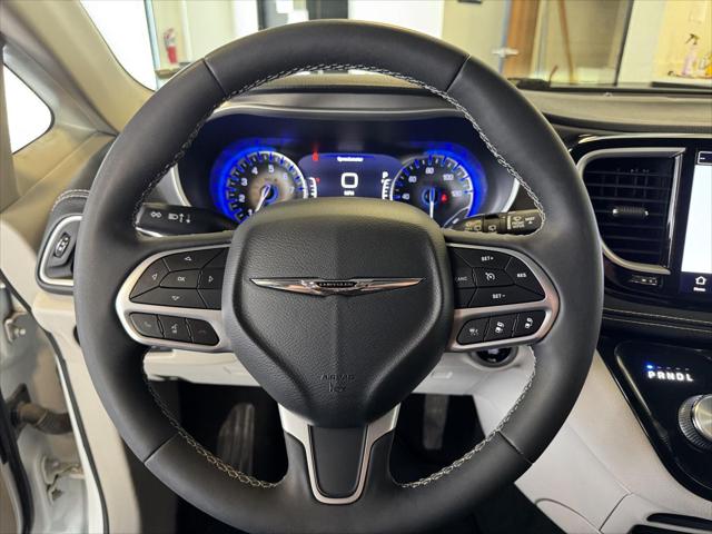 2022 Chrysler Pacifica Touring L AWD