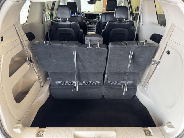 2022 Chrysler Pacifica Touring L AWD