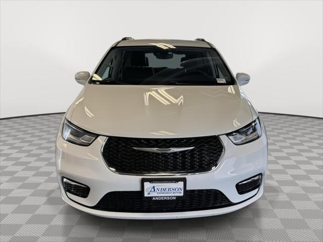 2022 Chrysler Pacifica Touring L AWD