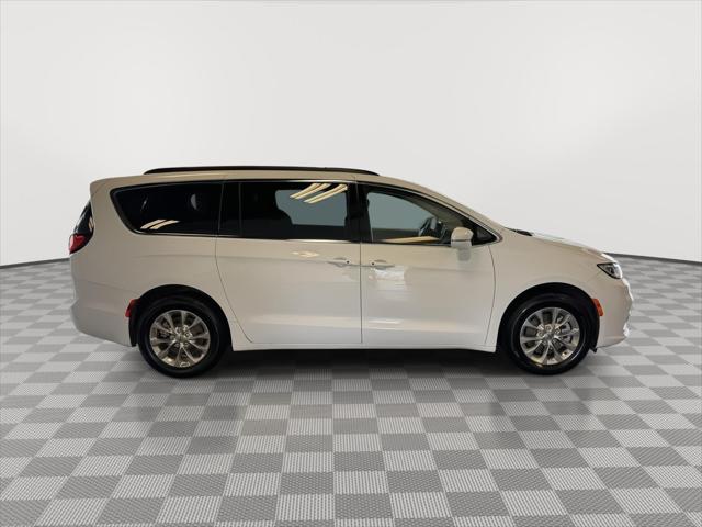 2022 Chrysler Pacifica Touring L AWD