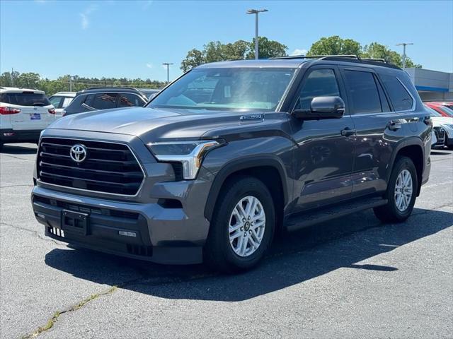 2025 Toyota Sequoia SR5