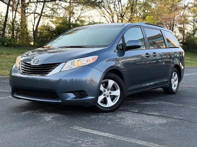 2014 Toyota Sienna LE V6 7 Passenger Mobility for sale in Nashville, TN