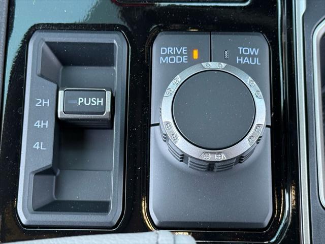 2026 Toyota Tundra Limited CrewMax 5.5' Bed