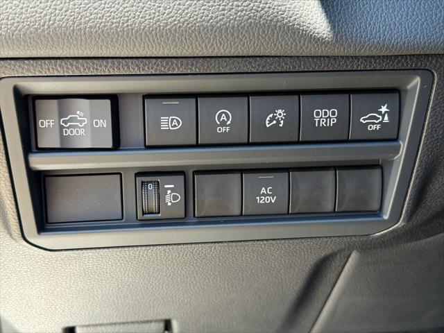 2026 Toyota Tundra Limited CrewMax 5.5' Bed