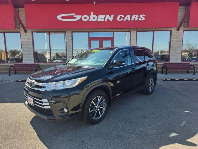 2019 Toyota Highlander XLE for sale in Middleton, WI