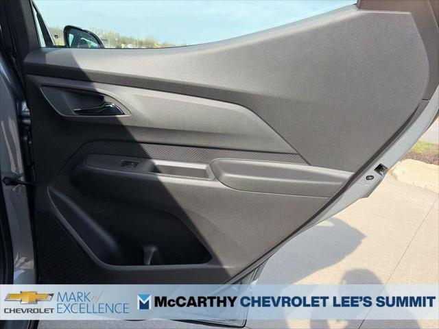 2027 Chevrolet Bolt LT FWD