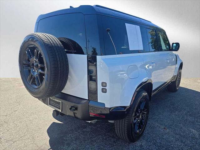 2026 Land Rover Defender P400 X-Dynamic SE