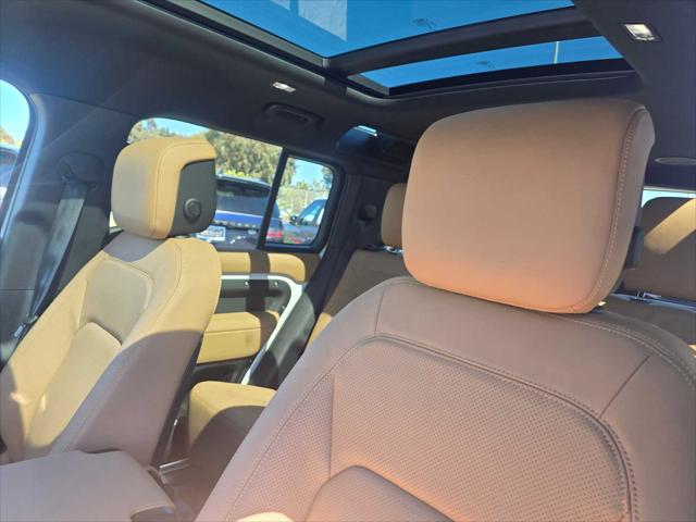 2026 Land Rover Defender P400 X-Dynamic SE
