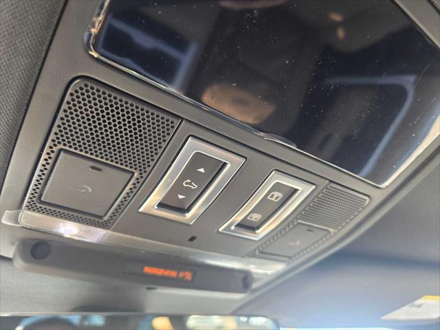 2026 Land Rover Defender P400 X-Dynamic SE