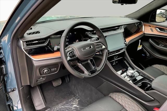 2026 Jeep Grand Cherokee Summit 4x4
