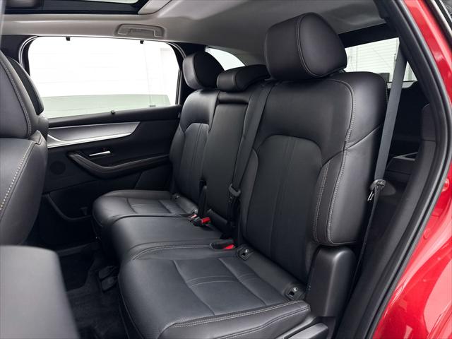 2025 Mazda CX-70 Premium Package