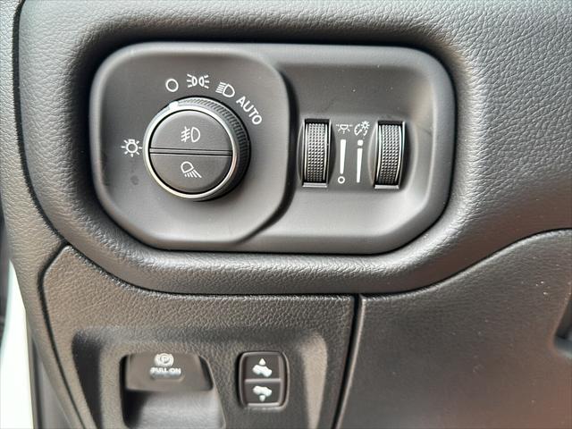 2026 Ram 1500 Laramie Crew Cab 4x4 5'7" Box