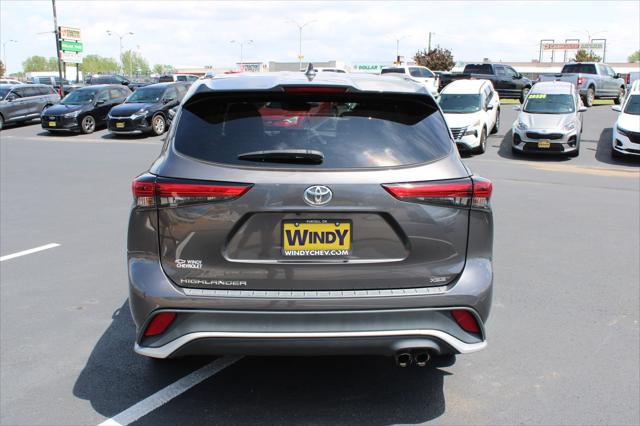 2022 Toyota Highlander XSE