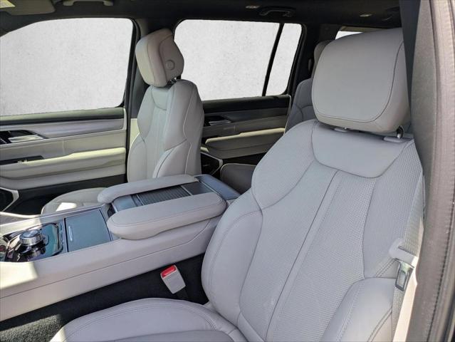 2026 Jeep Grand Wagoneer 4x2
