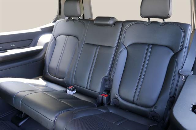 2026 Jeep Grand Wagoneer Upland
