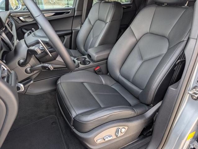 2026 Porsche Macan Unknown