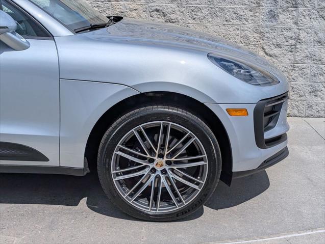 2026 Porsche Macan Unknown