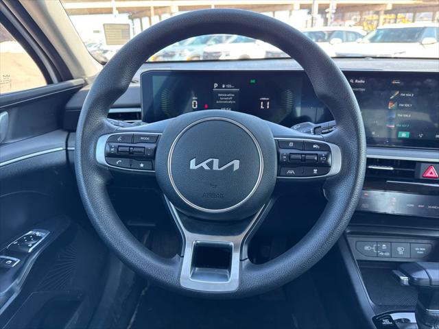 2025 Kia K5 LXS