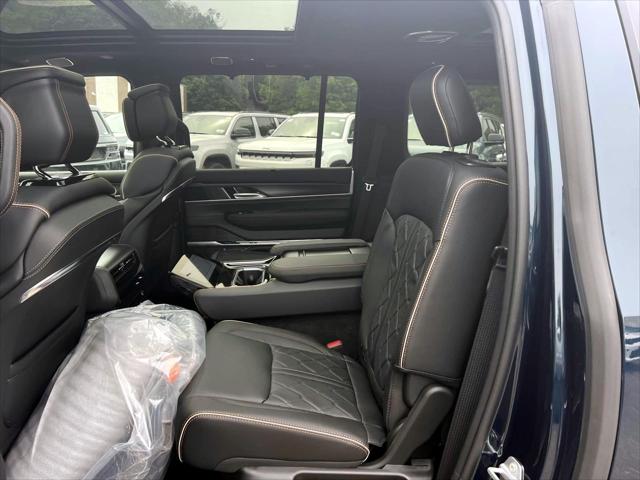 2026 Jeep Grand Wagoneer Summit Reserve 4x4