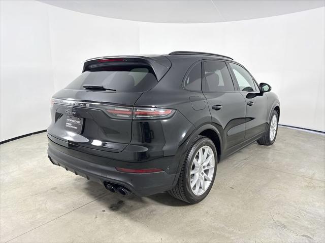 2023 Porsche Cayenne Platinum Edition