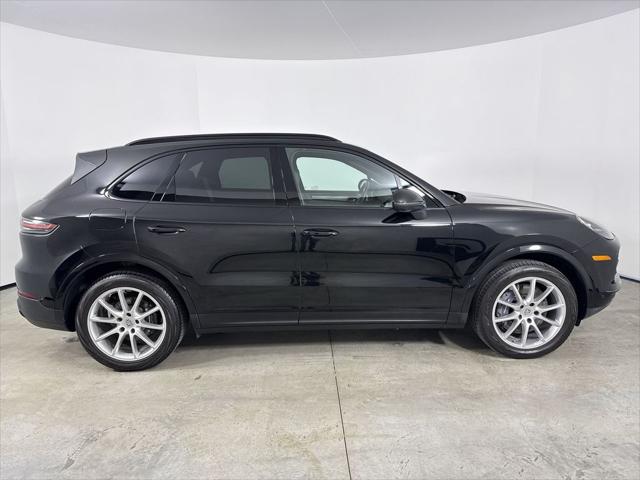 2023 Porsche Cayenne Platinum Edition