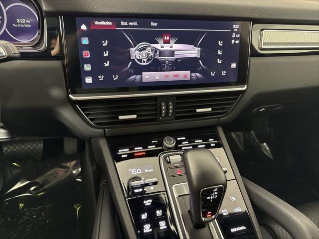 2023 Porsche Cayenne Platinum Edition