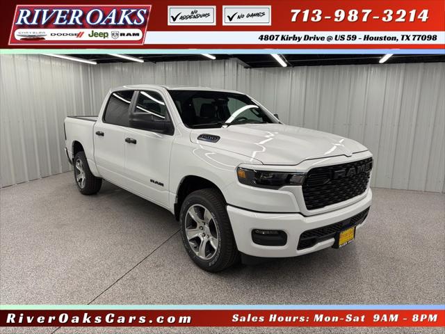 2026 RAM Ram 1500 RAM 1500 EXPRESS CREW CAB 4X4 57 BOX