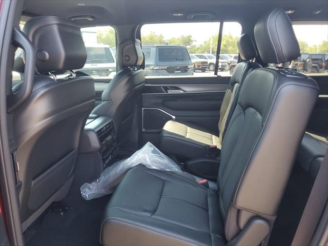 2026 Jeep Grand Wagoneer 4x2