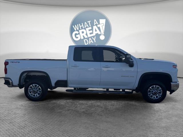 2025 Chevrolet Silverado 2500HD 4WD Crew Cab Standard Bed LT