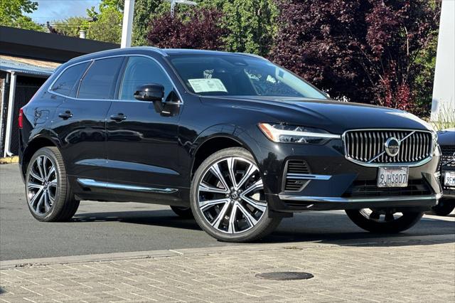 2023 Volvo XC60 Recharge T8 Ultimate Bright Theme