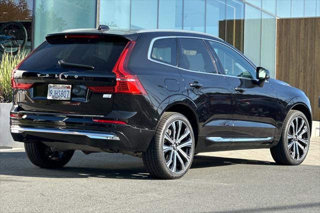 2023 Volvo XC60 Recharge T8 Ultimate Bright Theme