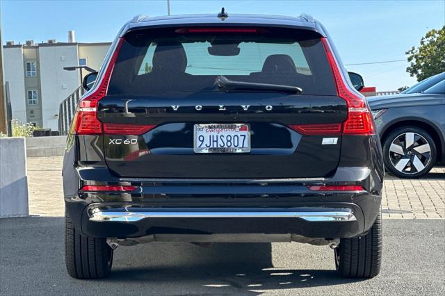 2023 Volvo XC60 Recharge T8 Ultimate Bright Theme