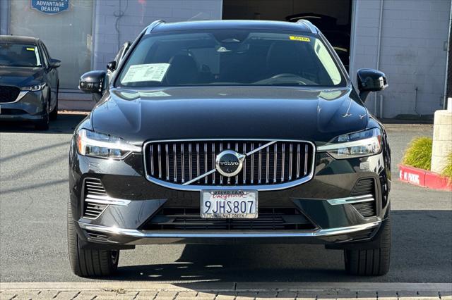 2023 Volvo XC60 Recharge T8 Ultimate Bright Theme