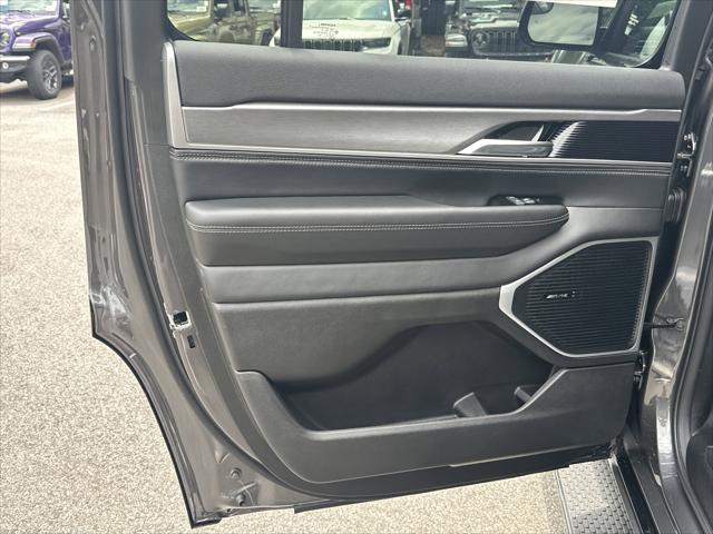 2026 Jeep Grand Wagoneer Upland 4x4