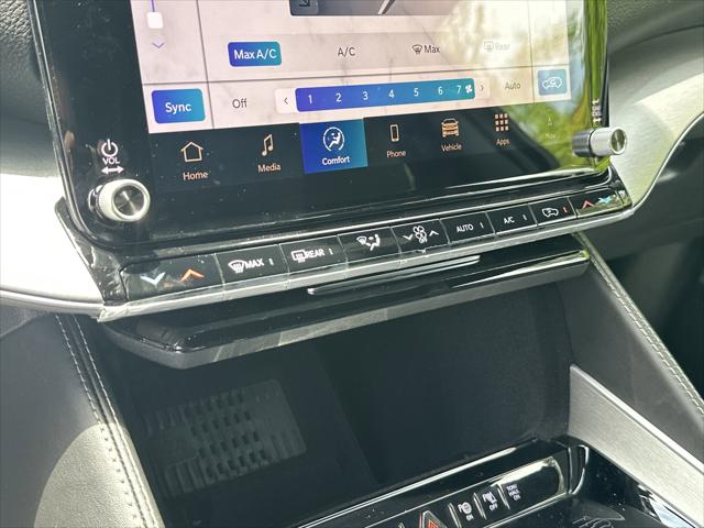 2026 Jeep Grand Wagoneer Upland 4x4