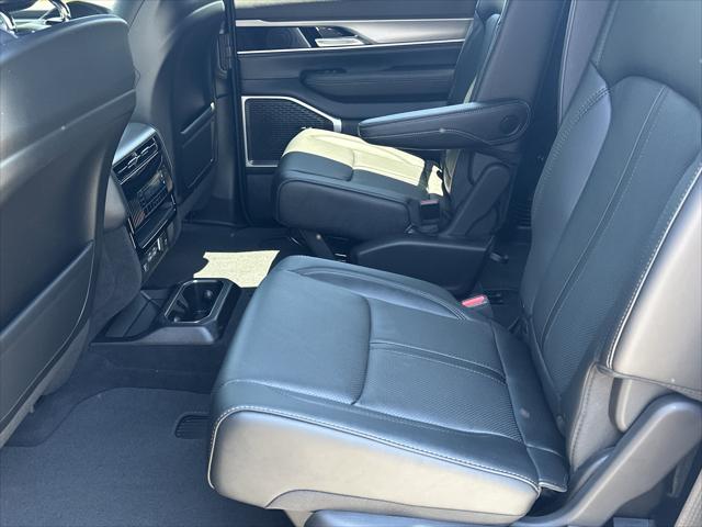 2026 Jeep Grand Wagoneer Upland 4x4