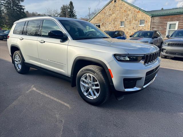 2025 Jeep Grand Cherokee GRAND CHEROKEE L LAREDO X 4X4