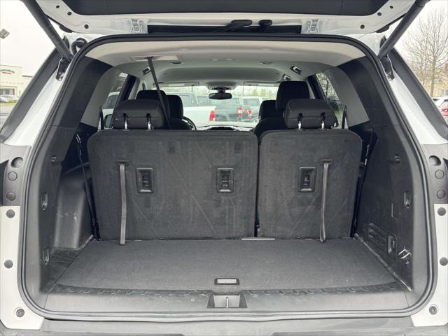 2021 Chevrolet Traverse AWD LT Cloth