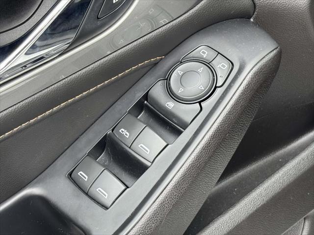 2021 Chevrolet Traverse AWD LT Cloth
