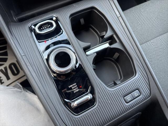 2026 Jeep Cherokee Laredo 4x4