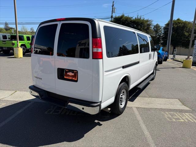 2023 Chevrolet Express Passenger RWD 3500 Extended Wheelbase LT
