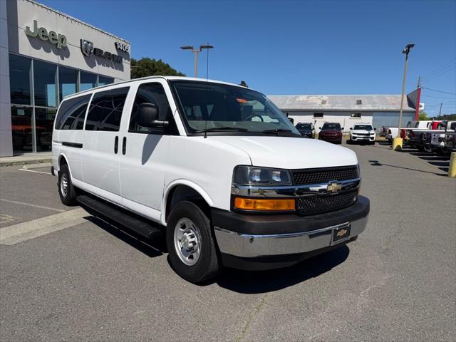 2023 Chevrolet Express Passenger RWD 3500 Extended Wheelbase LT