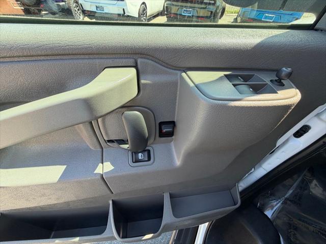 2023 Chevrolet Express Passenger RWD 3500 Extended Wheelbase LT