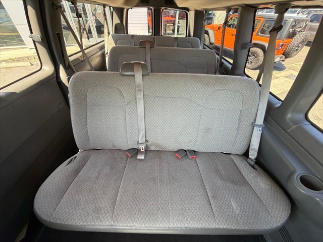 2023 Chevrolet Express Passenger RWD 3500 Extended Wheelbase LT