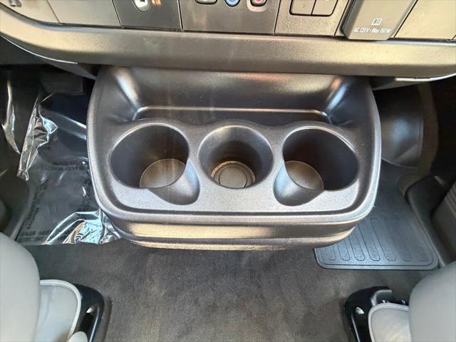2023 Chevrolet Express Passenger RWD 3500 Extended Wheelbase LT